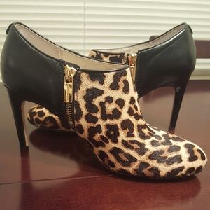NWOT M.K. Leopard Booties Sz 9.5